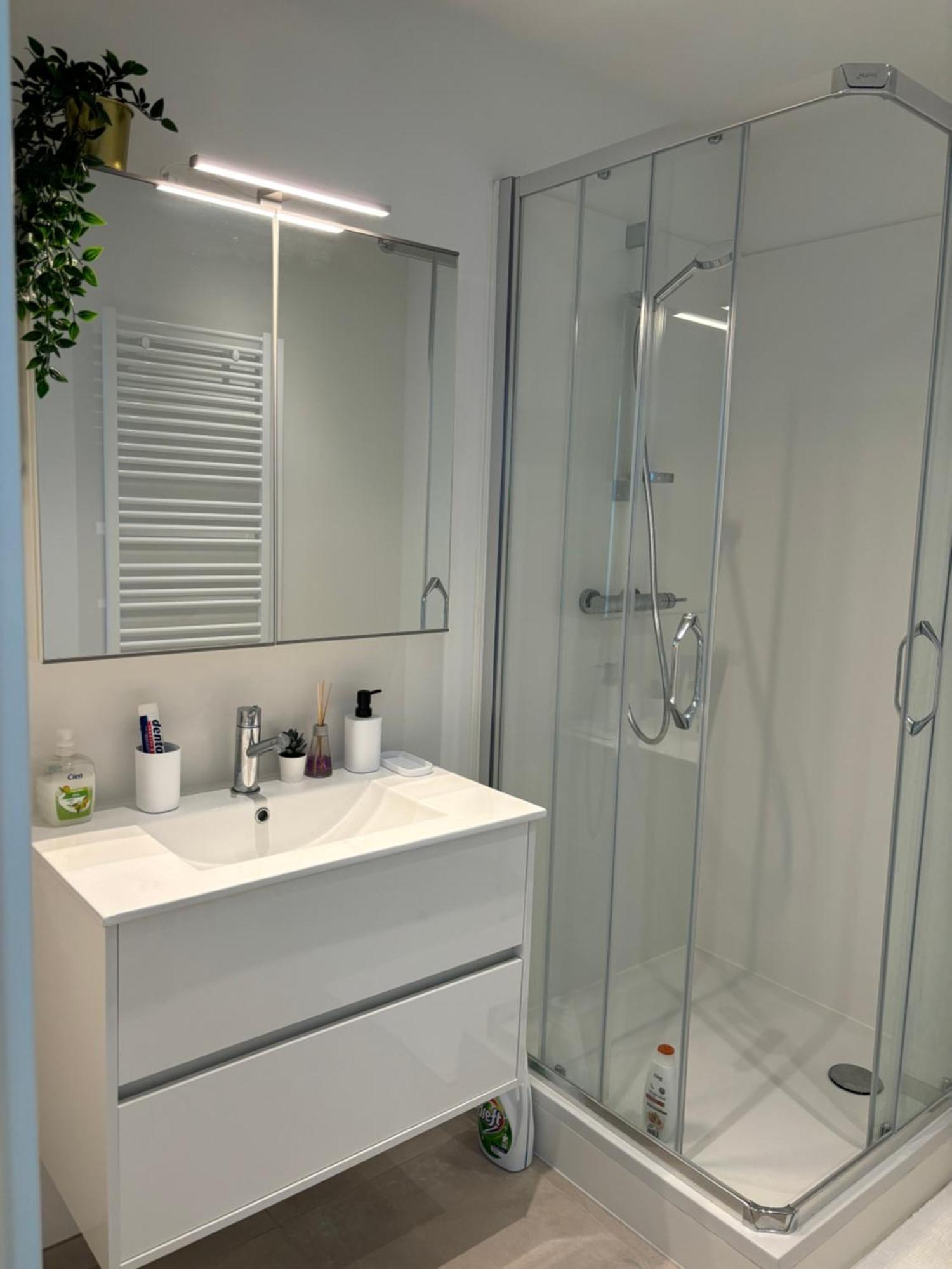 2 Bedrooms Luxury Apartment - Guillemins Liège Exteriör bild