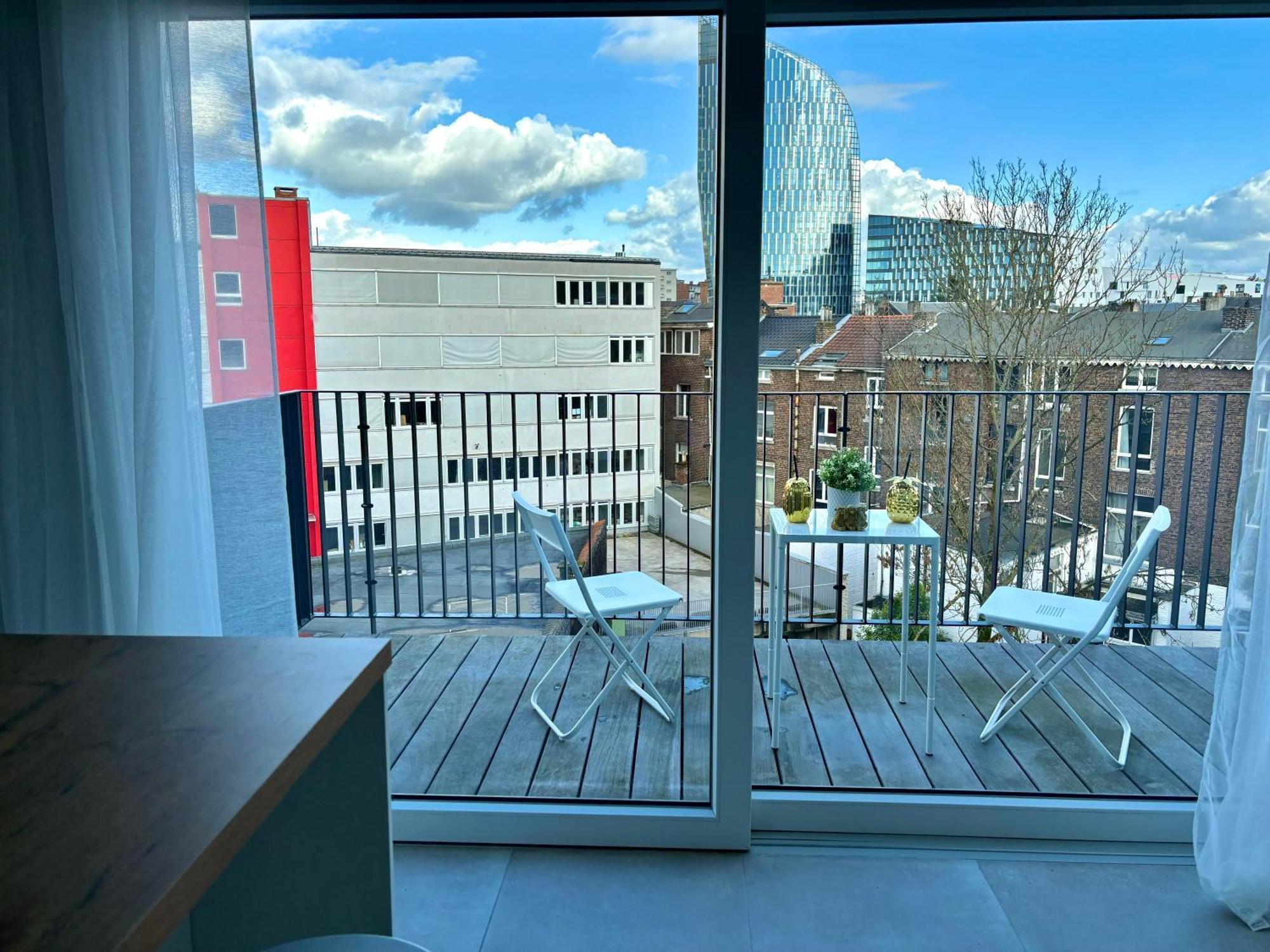 2 Bedrooms Luxury Apartment - Guillemins Liège Exteriör bild
